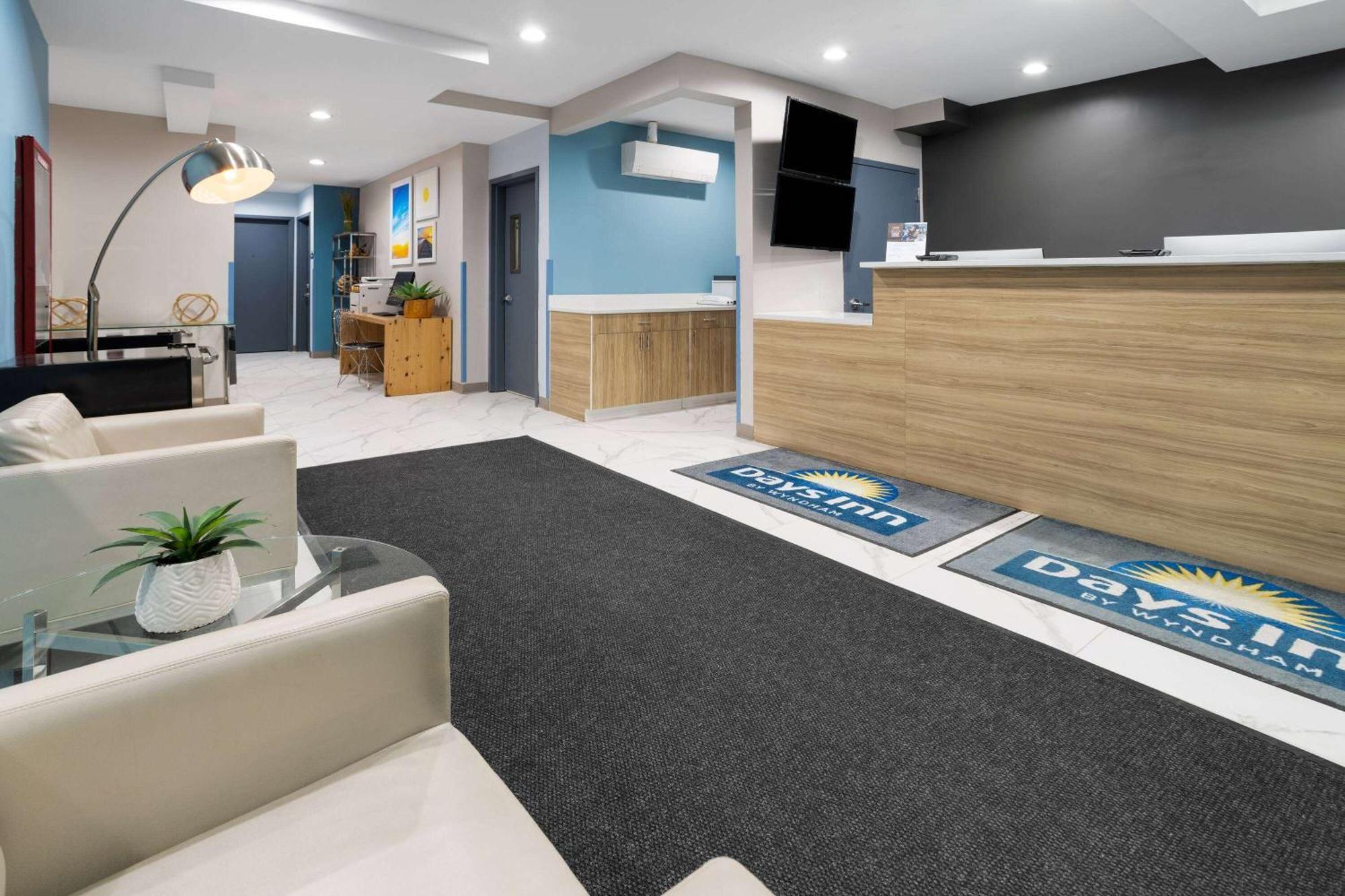 Days Inn By Wyndham Staten Island New York Dış mekan fotoğraf